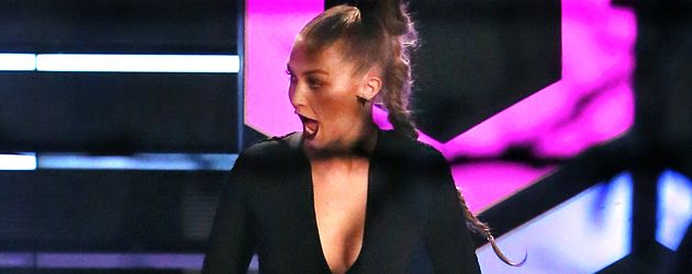 Gigi Hadid als Gastgeberin der "2016 iHeartRadio MMVAs" in Toronto Gigi Hadid als Gastgeberin der "2016 iHeartRadio MMVAs" in Toronto