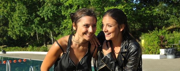 Janina Uhse und Linda Marlen Runge Janina Uhse und Linda Marlen Runge