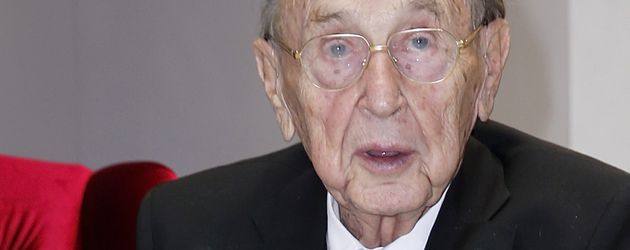 Hans-Dietrich Genscher Hans-Dietrich Genscher