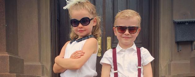 Harper Grace Burtka-Harris und Gideon Scott Burtka-Harris an ihrem ersten Tag im Kindergarten Harper Grace Burtka-Harris und Gideon Scott Burtka-Harris an ihrem ersten Tag im Kindergarten