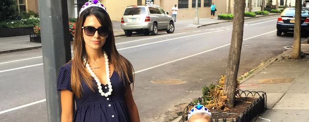 Hilaria Baldwin mit Töchterchen Carmen Hilaria Baldwin mit Töchterchen Carmen