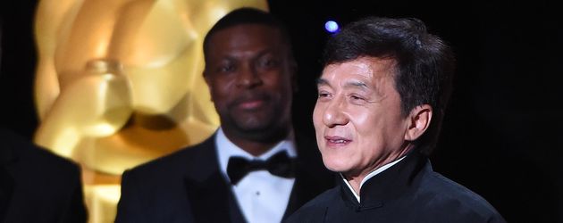 Jackie Chan und Kollege Chris Tucker im November 2016 bei den Governors Awards in L.A. Jackie Chan und Kollege Chris Tucker im November 2016 bei den Governors Awards in L.A.