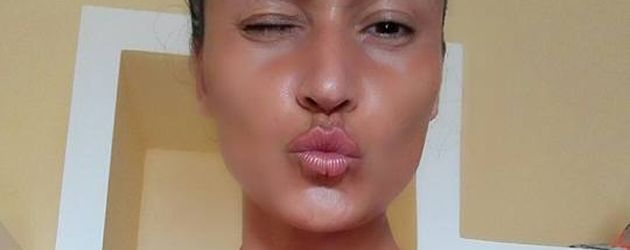 Jazmin Gülpen, Nacktsängerin Jazmin Gülpen, Nacktsängerin