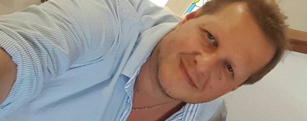 Jens Büchner und Daniela Karabas machen ein Selfie auf Mallorca Jens Büchner und Daniela Karabas machen ein Selfie auf Mallorca