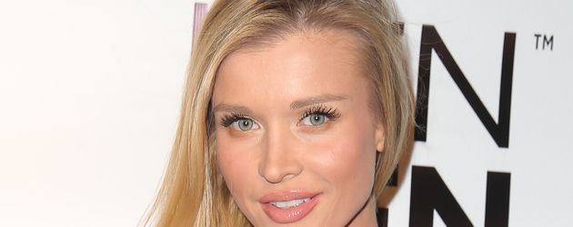 Joanna Krupa auf der "Chaz Dean Holiday"-Party in Los Angeles Joanna Krupa auf der "Chaz Dean Holiday"-Party in Los Angeles