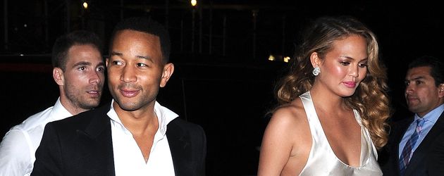 Chrissy Teigen und John Legend Chrissy Teigen und John Legend