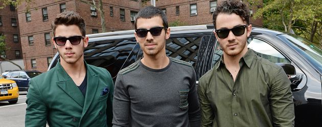 Jonas Brothers auf der New York Fashion Week Jonas Brothers auf der New York Fashion Week