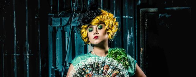 Julia Augustin als "Effie" aus "Tribute von Panem" Julia Augustin als "Effie" aus "Tribute von Panem"