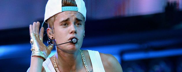 Justin Bieber bei einem Konzert in Las Vegas, 2013 Justin Bieber bei einem Konzert in Las Vegas, 2013