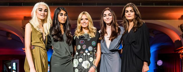 Katharina Wandrowsky, Anuthida Ploypetch, Heidi Klum, Ajsa Selimovic und Vanessa Fuchs Katharina Wandrowsky, Anuthida Ploypetch, Heidi Klum, Ajsa Selimovic und Vanessa Fuchs