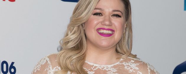 Kelly Clarkson Kelly Clarkson