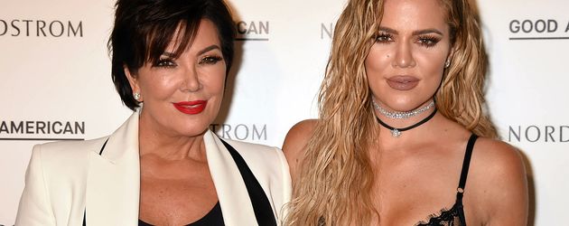 Khloe Kardashian mit Mama Kris Jenner beim Launch ihrer Modelinie "Good American" Khloe Kardashian mit Mama Kris Jenner beim Launch ihrer Modelinie "Good American"