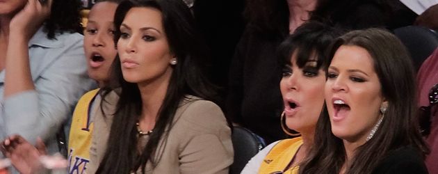 Khloe Kardashian, Kim Kardashian und Kris Jenner Khloe Kardashian, Kim Kardashian und Kris Jenner