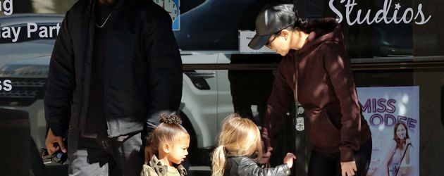 Kanye West und Kourtney Kardashian Kanye West und Kourtney Kardashian