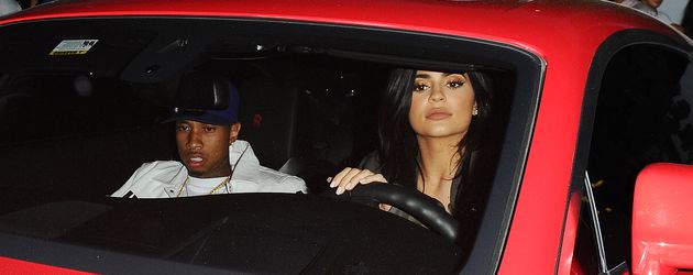 Tyga & Kylie Jenner in Hollywood Tyga & Kylie Jenner in Hollywood