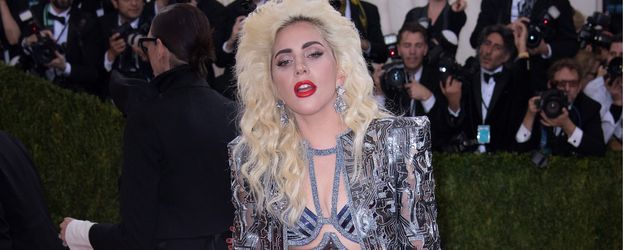 Lady GaGa beim Besuch der "Manus x Machina: Fashion in an Age of Technology" - Gala Lady GaGa beim Besuch der "Manus x Machina: Fashion in an Age of Technology" - Gala