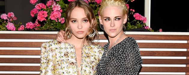 Lily-Rose Depp und Kristen Stewart in West Hollywood Lily-Rose Depp und Kristen Stewart in West Hollywood
