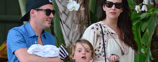 Liv Tyler mit Dave Gardner, Sohn Milo und Baby Sailor Gene Liv Tyler mit Dave Gardner, Sohn Milo und Baby Sailor Gene