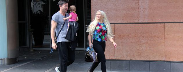 Lucas Cordalis, Daniela Katzenberger und Tochter Sophia auf dem Weg zu "Dance Dance Dance" in Köln Lucas Cordalis, Daniela Katzenberger und Tochter Sophia auf dem Weg zu "Dance Dance Dance" in Köln