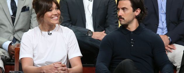 Mandy Moore und Milo Ventimiglia bei einer Pressekonferenz ihrer Serie "This Is Us" Mandy Moore und Milo Ventimiglia bei einer Pressekonferenz ihrer Serie "This Is Us"