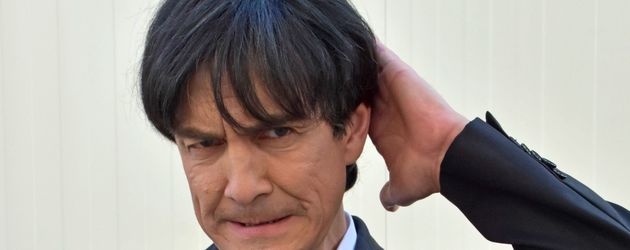 Matze Knop in seiner Rolle als Jogi Löw Matze Knop in seiner Rolle als Jogi Löw