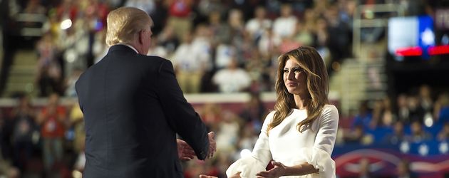 Melania Trump und Donald Trump beim Nominierungsparteitag der Republikaner in Cleveland Melania Trump und Donald Trump beim Nominierungsparteitag der Republikaner in Cleveland