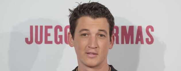 Miles Teller mit braunen Haaren Miles Teller mit braunen Haaren