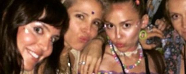 Miley Cyrus und Elsa Pataky Miley Cyrus und Elsa Pataky
