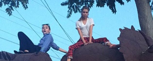 Miley Cyrus und Stella Maxwell Miley Cyrus und Stella Maxwell