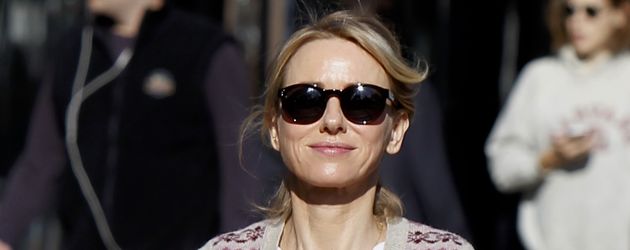 Naomi Watts im November 2016 während einer Drehpause in New York Naomi Watts im November 2016 während einer Drehpause in New York