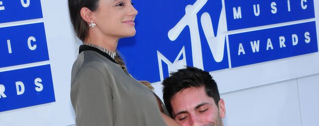 Laura Perlongo und Nev Schulman bei den MTV Video Music Awards 2016 Laura Perlongo und Nev Schulman bei den MTV Video Music Awards 2016