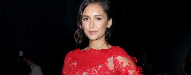 Nina Dobrev auf der New York Fashion Week Nina Dobrev auf der New York Fashion Week