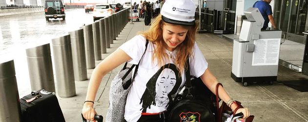 Palina Rojinski am Flughafen Palina Rojinski am Flughafen
