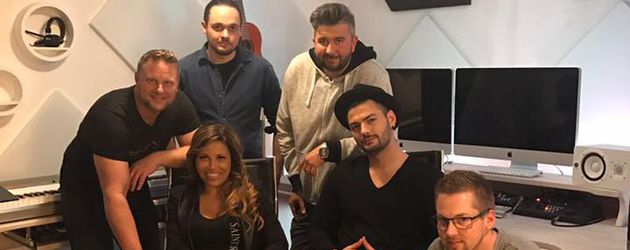 Patricia Blanco mit ihrer Crew im Tonstudio Patricia Blanco mit ihrer Crew im Tonstudio