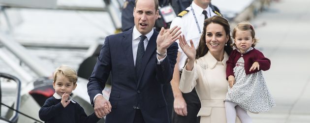 Prinz George, Prinz William, Herzogin Kate und Prinzessin Charlotte amn Tag 8 ihrer Kanada-Reise Prinz George, Prinz William, Herzogin Kate und Prinzessin Charlotte amn Tag 8 ihrer Kanada-Reise