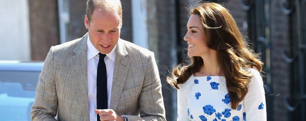 Prinz William und Herzogin Kate in Luton, England Prinz William und Herzogin Kate in Luton, England