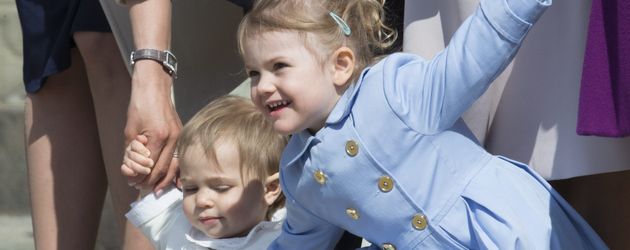 Prinzessin Leonore von Schweden und Prinzessin Estelle von Schweden Prinzessin Leonore von Schweden und Prinzessin Estelle von Schweden