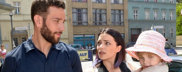 Roberto (Sascha Pederiva), Emily (Anne Menden) und Kate (Emilia Klauk) Roberto (Sascha Pederiva), Emily (Anne Menden) und Kate (Emilia Klauk)
