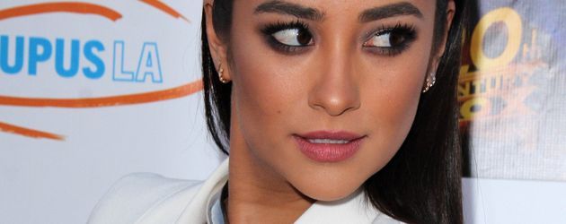 Shay Mitchell Shay Mitchell