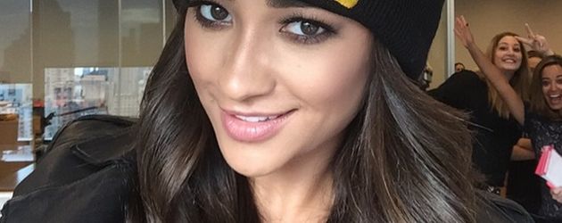 Shay Mitchell Shay Mitchell