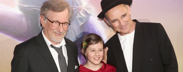 Steven Spielberg mit Ruby Barnhill und Mark Rylance bei der "BFG - Big Friendly Steven Spielberg mit Ruby Barnhill und Mark Rylance bei der "BFG - Big Friendly