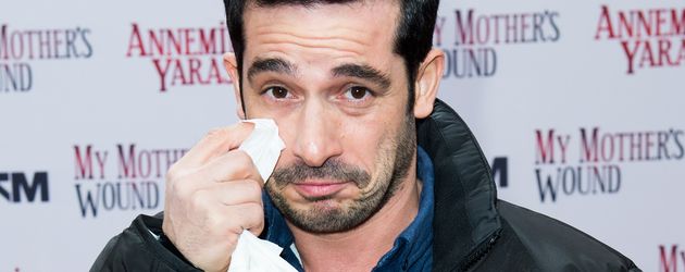 Tayfun Baydar auf dem roten Teppich der "My Mothers' Wound"-Premiere in Berlin Tayfun Baydar auf dem roten Teppich der "My Mothers' Wound"-Premiere in Berlin