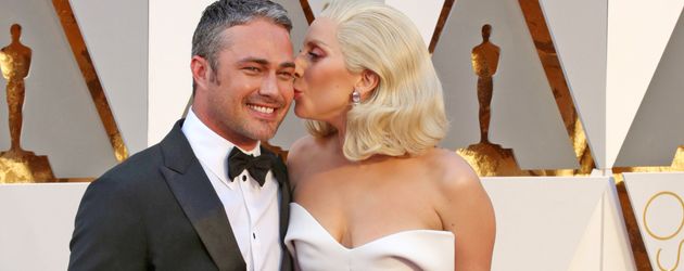 Taylor Kinney und Lady GaGa beim Oscar 2016 Taylor Kinney und Lady GaGa beim Oscar 2016