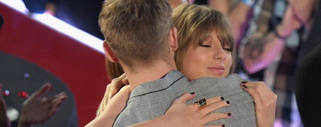 Taylor Swift und Calvin Harris in New Yobei den iHeartRadio Music Awards Taylor Swift und Calvin Harris in New Yobei den iHeartRadio Music Awards