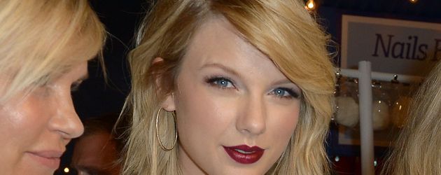 Taylor Swift auf der "Tommynow Women's Fashion Show" in New York Taylor Swift auf der "Tommynow Women's Fashion Show" in New York