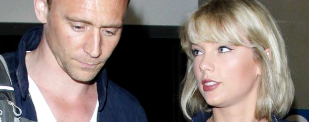 Tom Hiddleston und Taylor Swift am Flughafen von LA Tom Hiddleston und Taylor Swift am Flughafen von LA