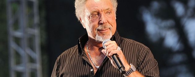 Tom Jones Tom Jones