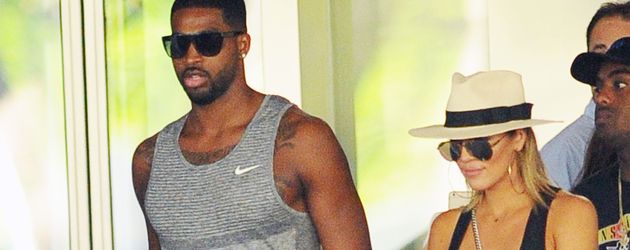 Tristan Thompson und Khloe Kardashian im September 2016 in Bal Harbour, Florida Tristan Thompson und Khloe Kardashian im September 2016 in Bal Harbour, Florida