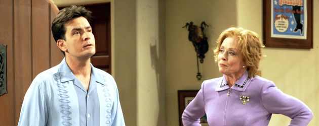 Charlie Sheen und Holland Taylor Charlie Sheen und Holland Taylor