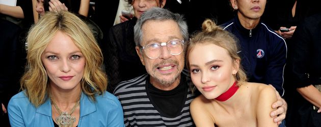 Vanessa Paradis, Jean Paul Goude & Lily-Rose Depp bei der Paris Fashion Week Vanessa Paradis, Jean Paul Goude & Lily-Rose Depp bei der Paris Fashion Week